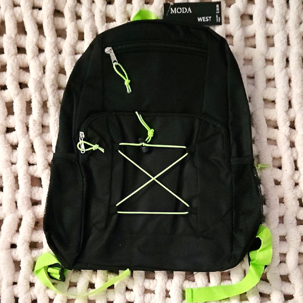 Grade School Lightweight Backpack